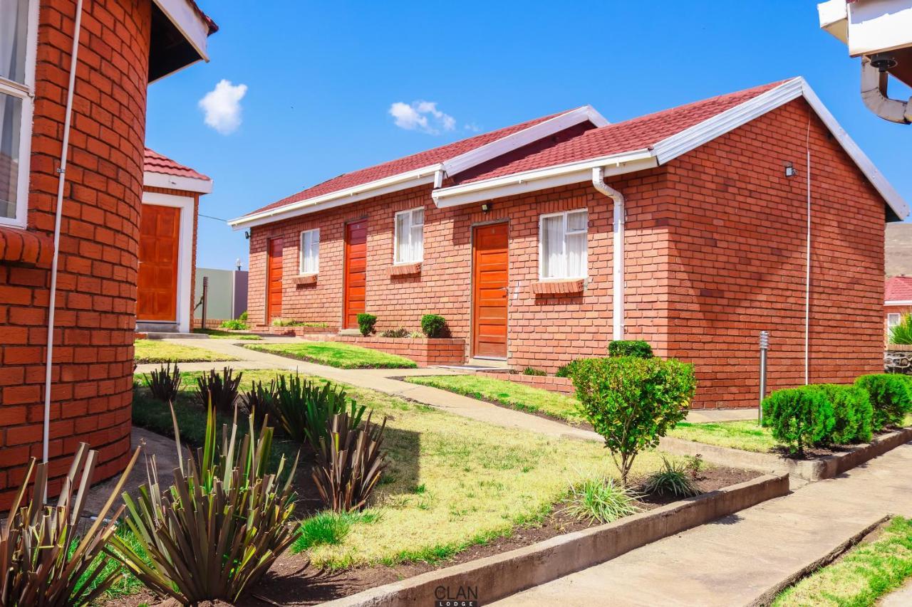 The Clan Lodge Mohlanapeng Bagian luar foto